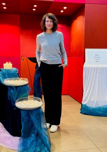 Bade: Lichtgedenkfeier November 2024 mit Louise Brown