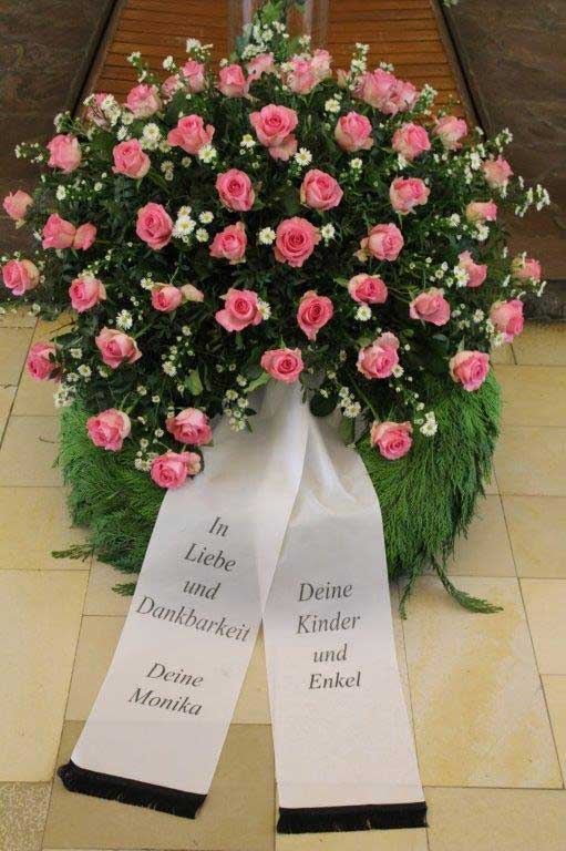 Rosa Rosen und Margeriten